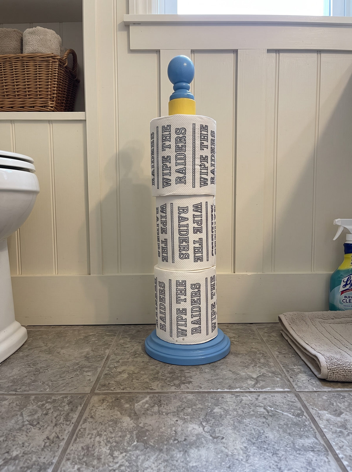 Los Angeles Chargers "Team Wipes" Stand.