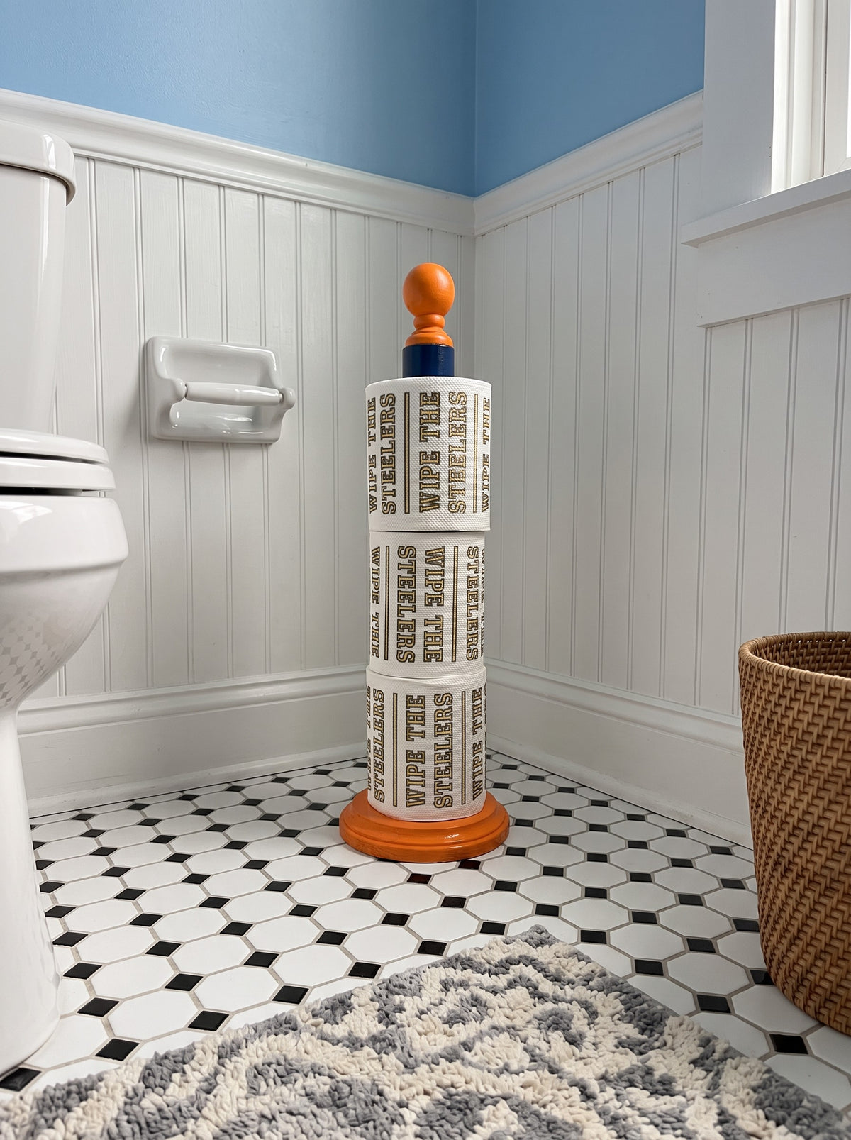 Cleveland Browns "Team Wipes" Stand.